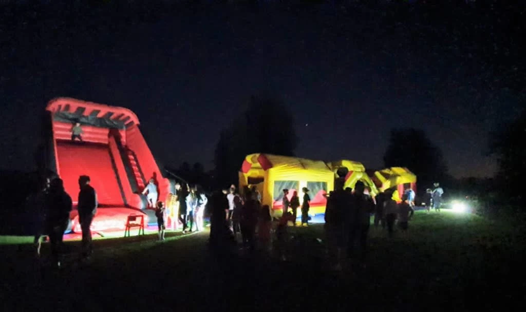 Images Top Banana Bouncy Castles