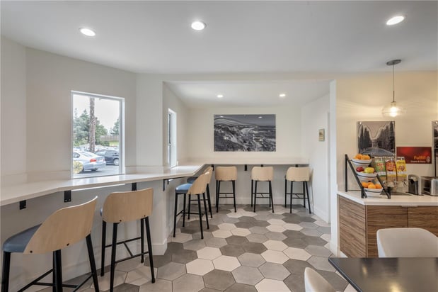 Images Best Western Plus Executive Suites