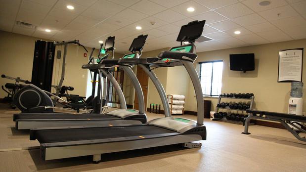 Images Staybridge Suites Lincoln Northeast by IHG