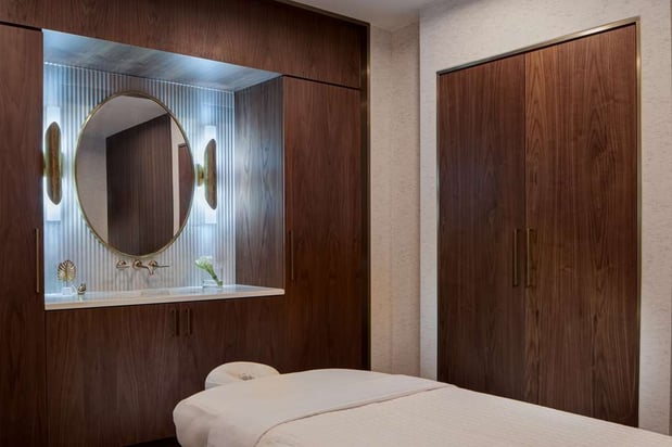 Images Amway Grand Plaza, Curio Collection by Hilton