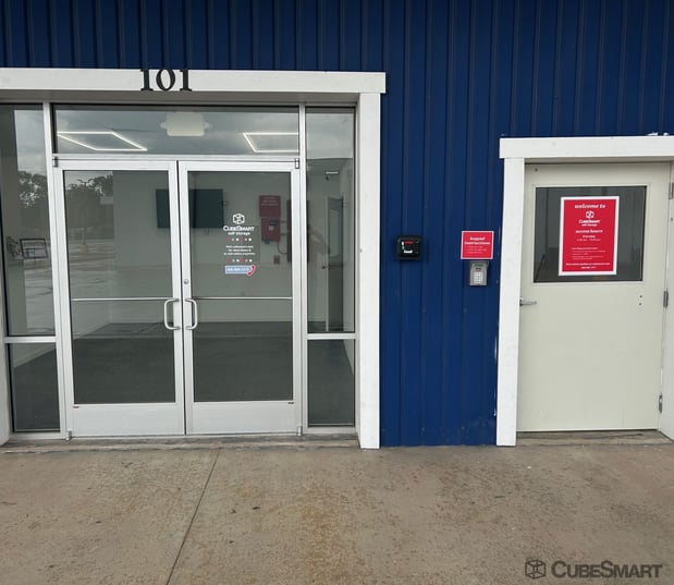 Images CubeSmart Self Storage