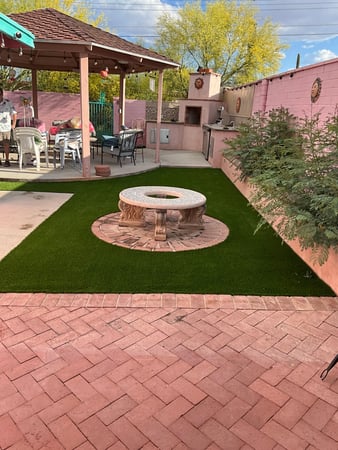 Images Valencia Turf & Hardscape