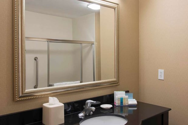 Images Hampton Inn & Suites Danville