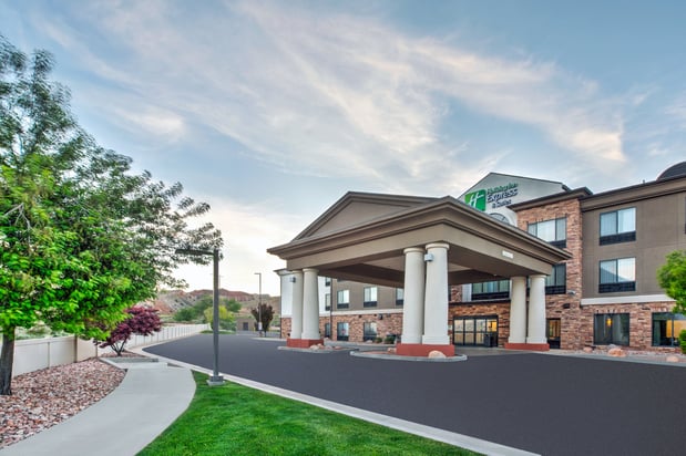 Images Holiday Inn Express & Suites Richfield by IHG