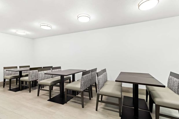 Images SureStay by Best Western Groves