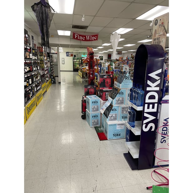 Images DC Liquors - Thousand Oaks