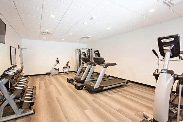 Images Staybridge Suites Denver North - Thornton by IHG