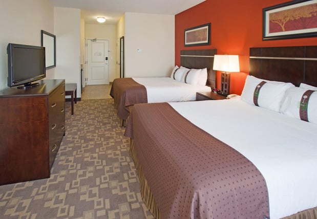 Images Holiday Inn Lincoln Southwest by IHG