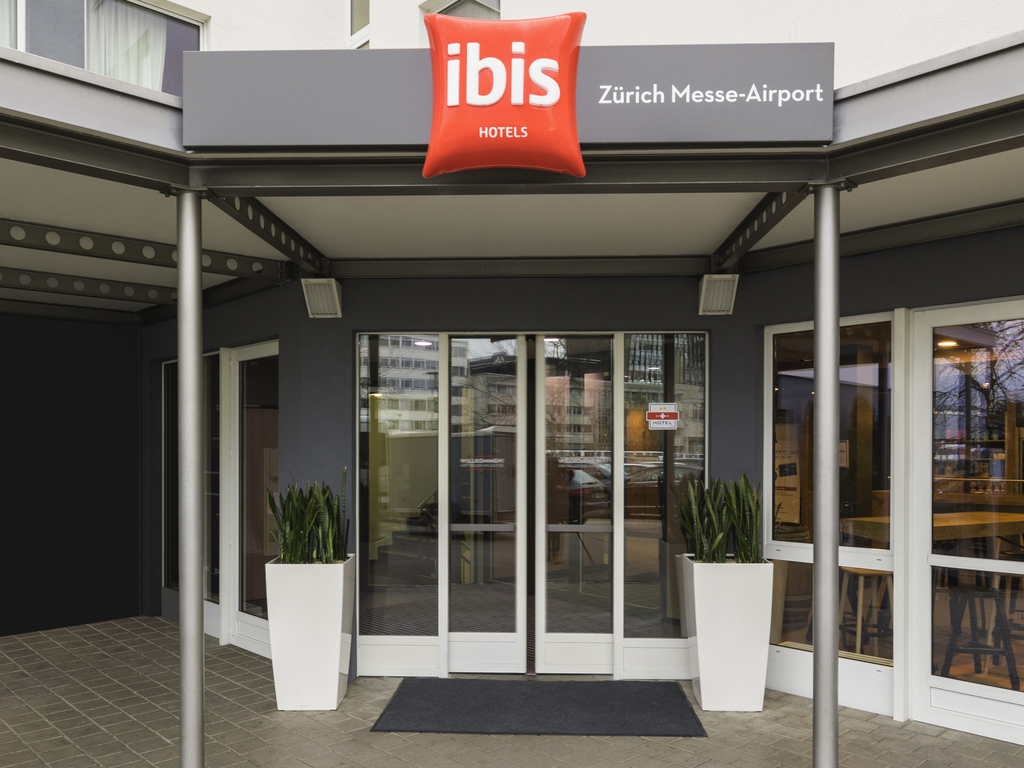 ibis Zurich Messe Airport