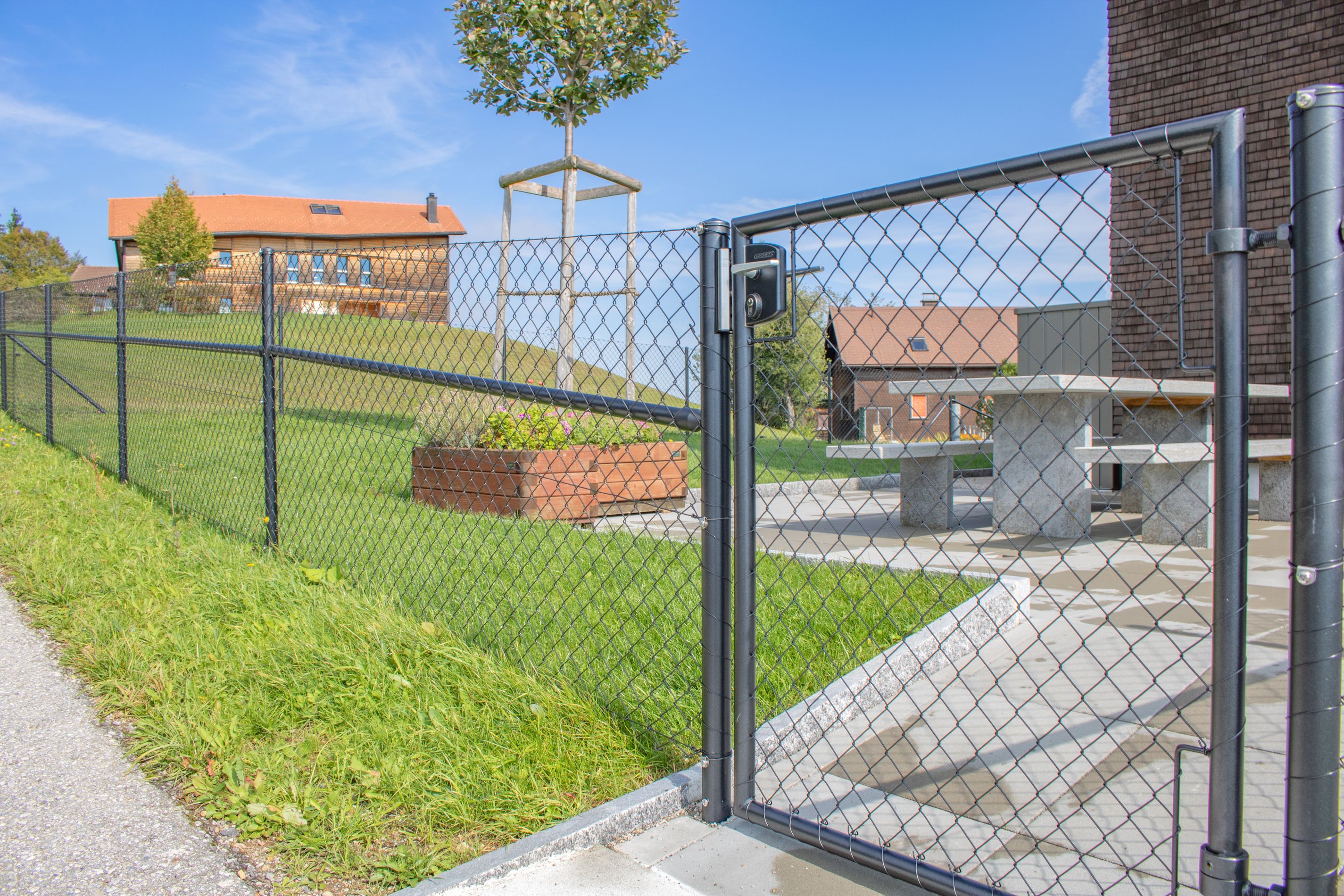 Bilder Alpsteinzaun + Tor AG