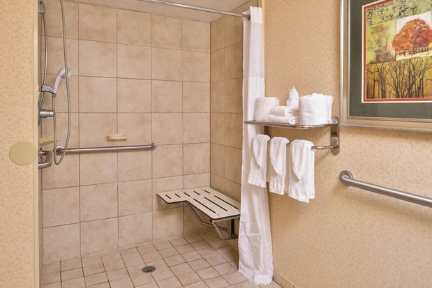 Images Hampton Inn Staunton