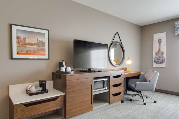 Images Hampton Inn & Suites Nashville North Skyline