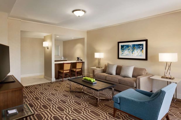 Images Hilton Boston/Dedham