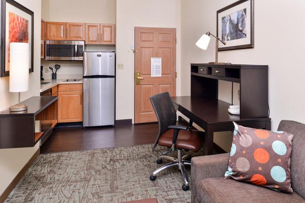 Images Staybridge Suites Ofallon Chesterfield by IHG