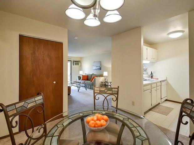 Images Rivers Edge Apartments