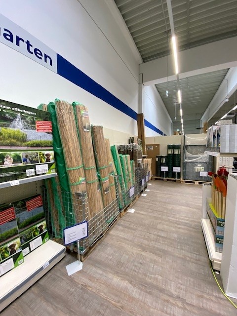 CENTERSHOP Frauenhofen, Wiener Straße 5, in Frauenhofen