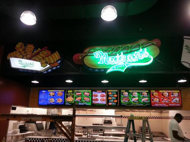 Images Macintosh Electric Corp.