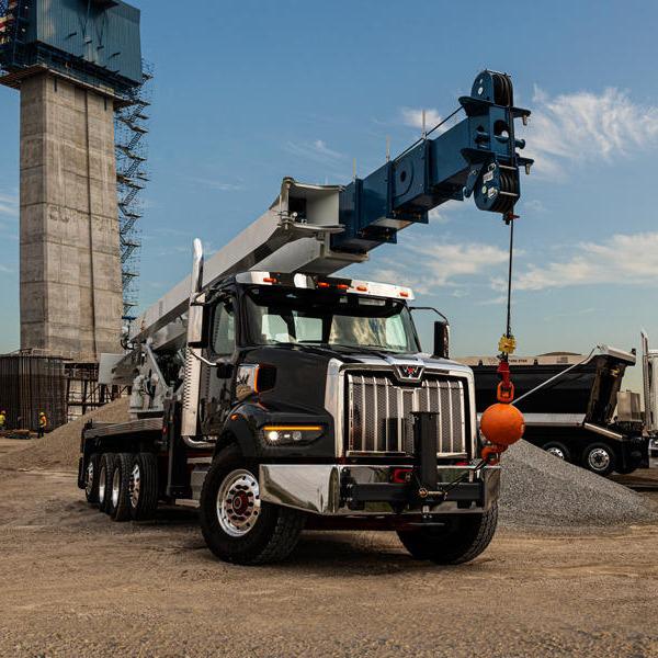 Western Star crane truck