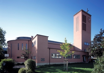 Kreuzkirche - Evangelische Kirchengemeinde Stuttgart-Hedelfingen, Amstetter Straße 25 in Stuttgart-Hedelfingen