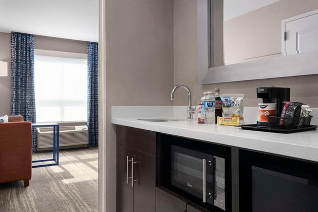 Images Hampton Inn & Suites Worcester