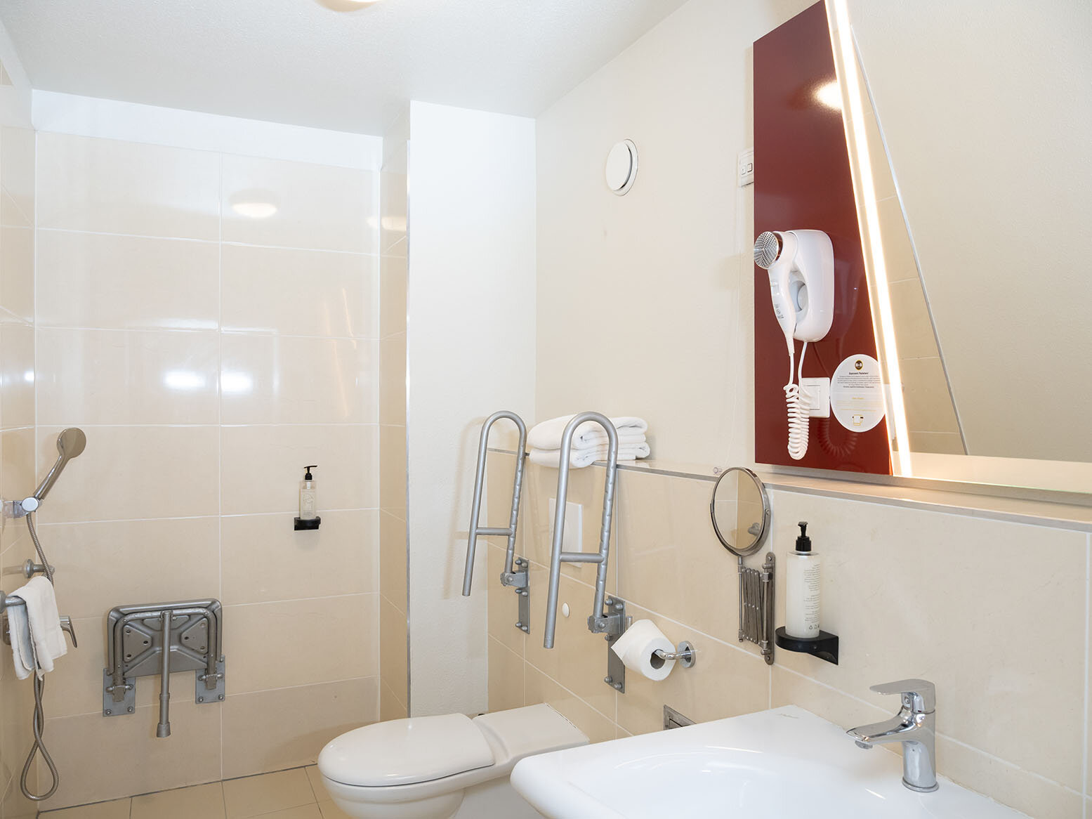 Images B&B HOTEL Warszawa-Okęcie