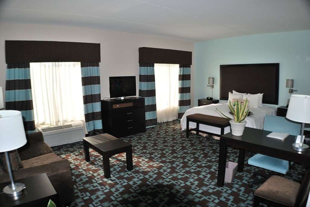 Images Hampton Inn & Suites Nashville @ Opryland