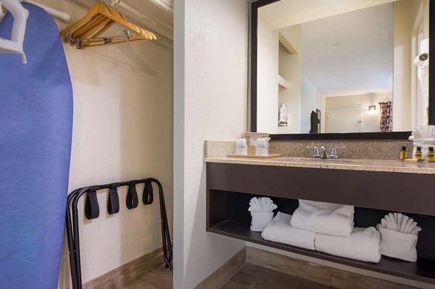 Images SureStay by Best Western St. Pete Clearwater Airport