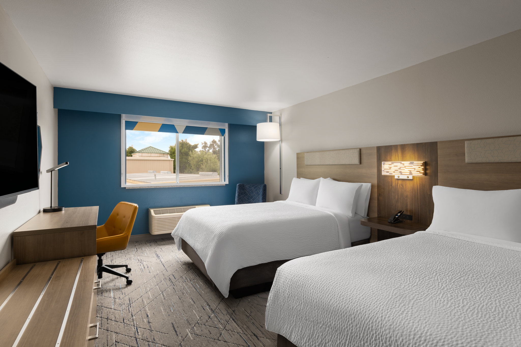 Holiday Inn Express & Suites Paso Robles by IHG Image