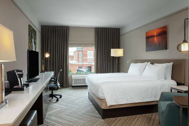 Images Hilton Garden Inn Mobile Downtown