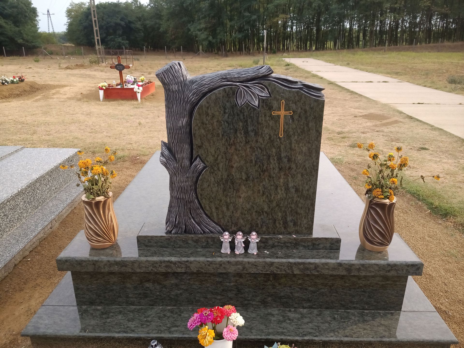 Images VARGA ZOLTÁN KŐFARAGÓ-MŰKŐKÉSZÍTŐ