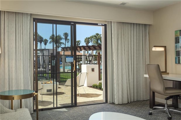 Images Hilton Santa Barbara Beachfront Resort