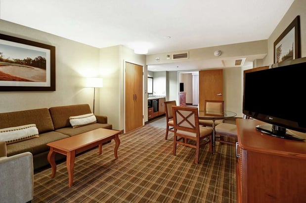 Images Embassy Suites by Hilton Greenville Golf Resort & Conference Center