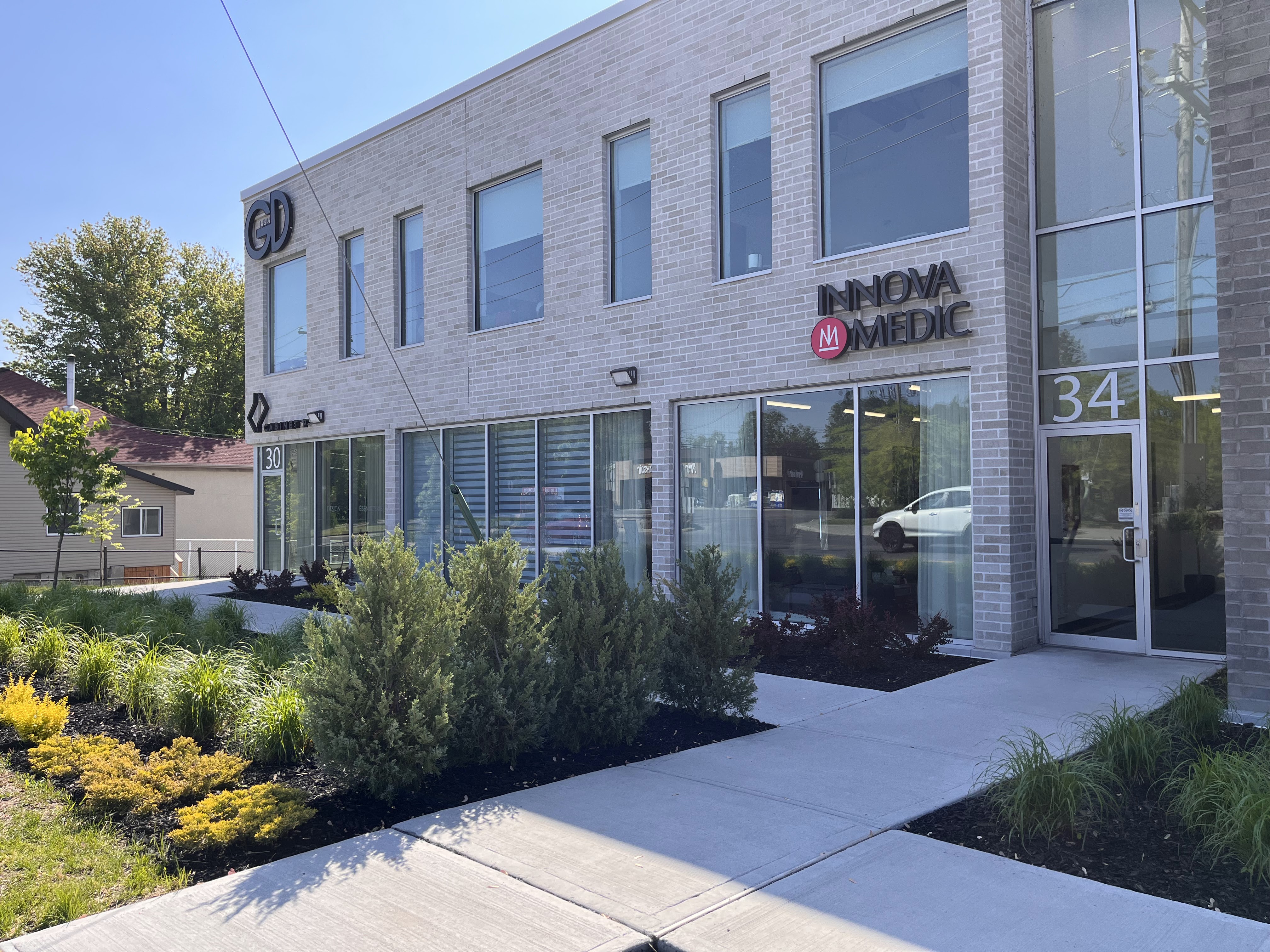 Images Innova Medic - Injections Botox, PRP, Agents de comblement Boisbriand