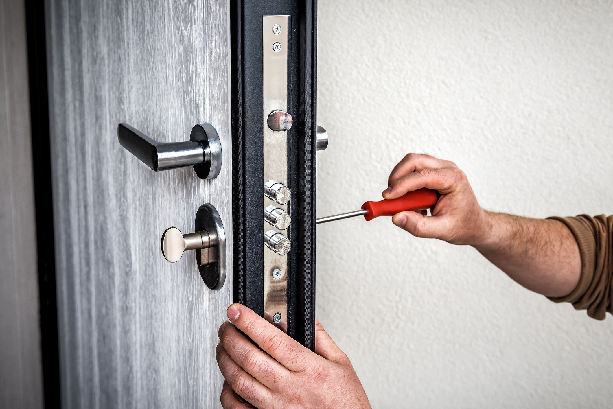 Whether it's a misaligned door, broken hinges, or a damaged frame, We at Washington Window and glass services provides expert door repair services to restore functionality and security. Our professionals can get your door back in working order quickly. Call for a free consultation today!