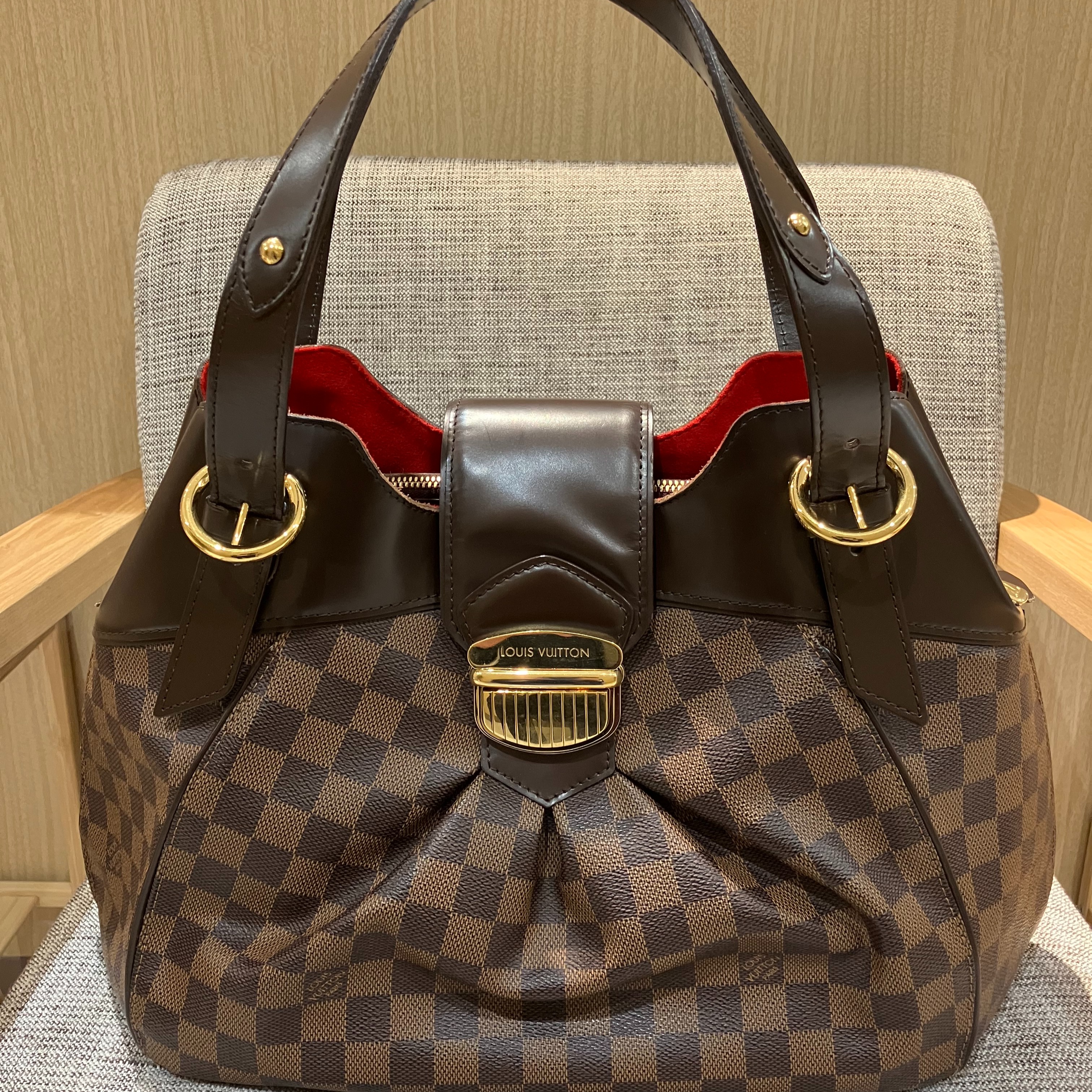 Images KOMEHYO（コメ兵）買取センタープリコ六甲道