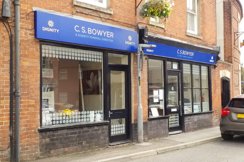 Images Closed - C. S. Bowyer Funeral Directors