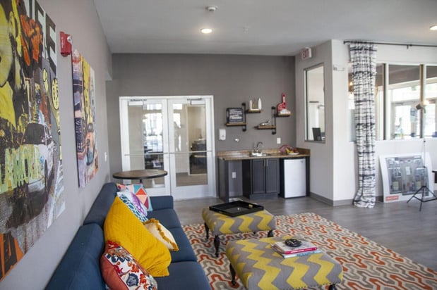 Images The Annex of Warrensburg