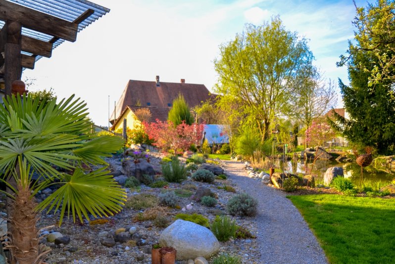 F & B Weibel Gartenbau Radelfingen, Eggenweg 8 in Radelfingen b. Aarberg