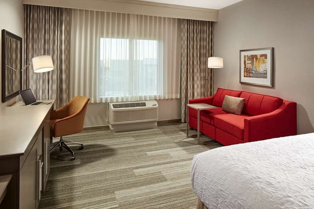 Images Hampton Inn Long Beach Airport