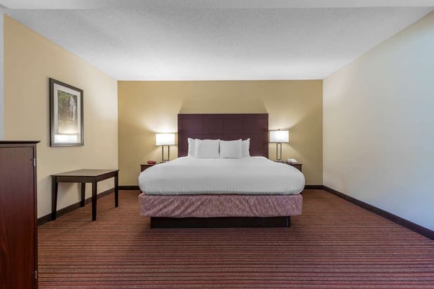 Images Best Western Seneca-Clemson