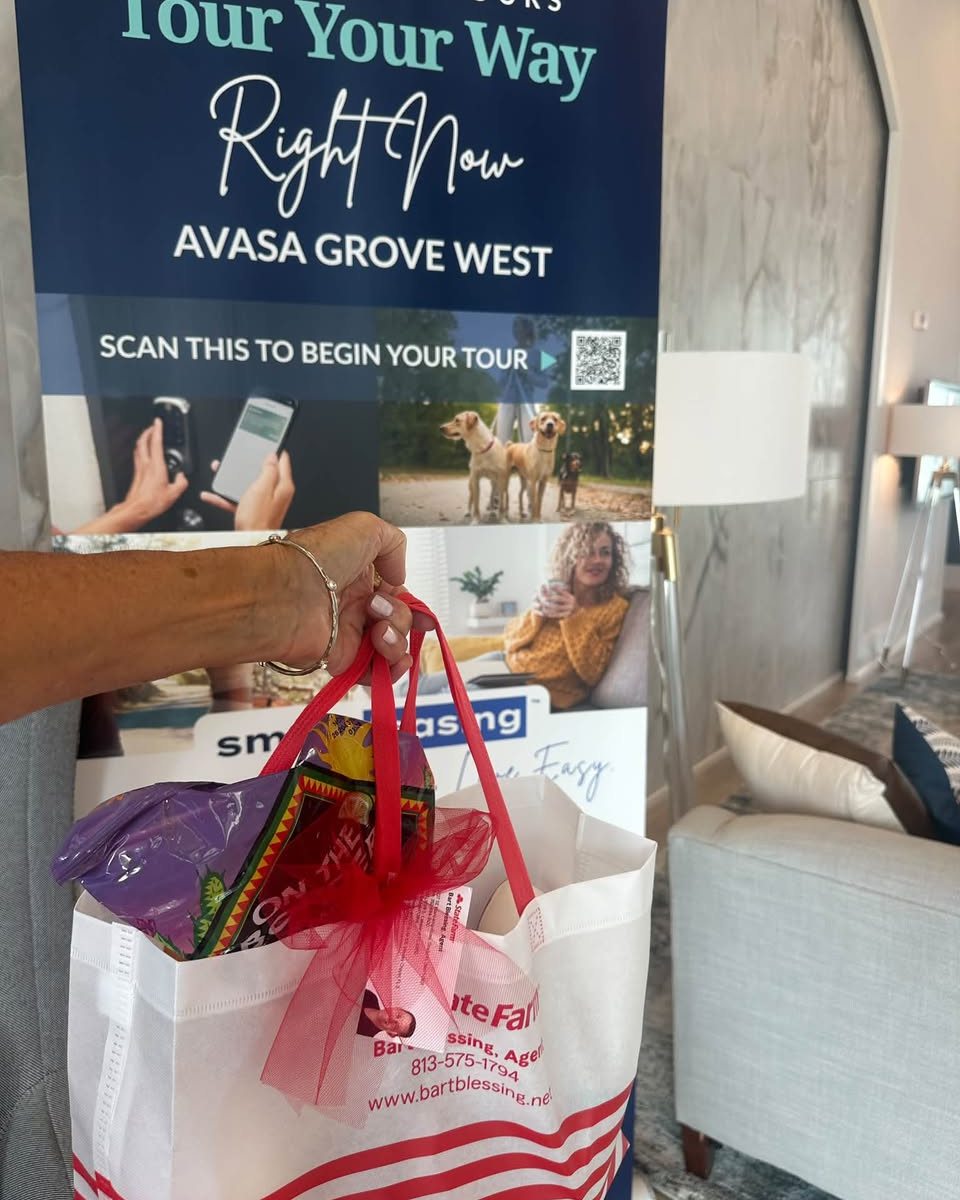 So many beautiful communities to discover in Wesley Chapel! We stopped by Avasa Grove West Apartments with a little goodie bag and had the pleasure of meeting Jolizza. She was wonderful! We also visited Amberlin Wiregrass Ranch, a 55+ community with so much to offer.