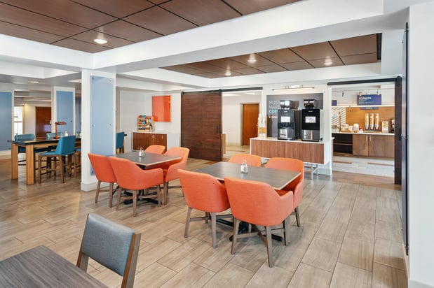 Images Holiday Inn Express & Suites Urbana-Champaign (U of I Area) by IHG
