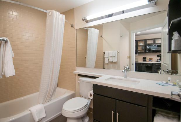 Images Candlewood Suites Baton Rouge - College Drive by IHG