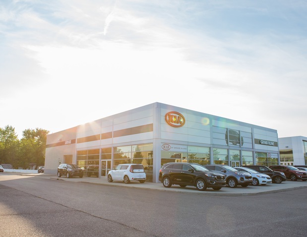 Images Kia of Grand Blanc