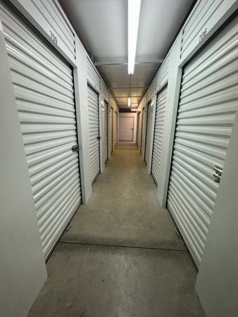 Images Storage Wise of Sweetwater