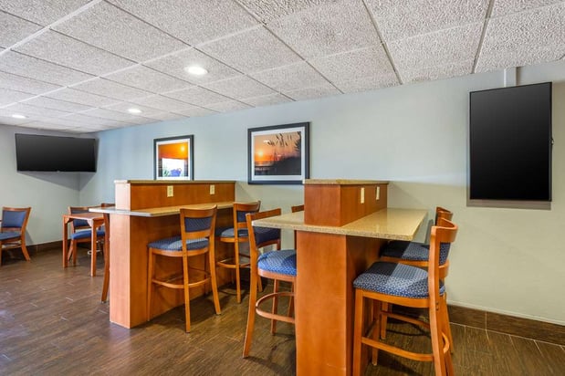 Images Best Western Port Clinton