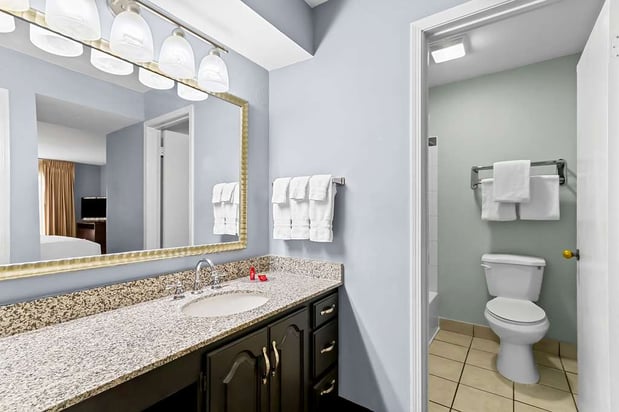 Images SureStay Studio by Best Western Pensacola