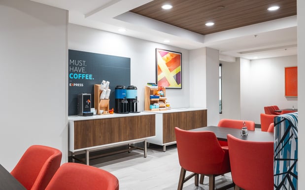 Images Holiday Inn Express & Suites Saint Robert - Leonard Wood by IHG