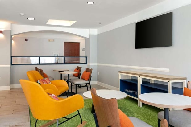 Images Spark by Hilton Savannah Airport