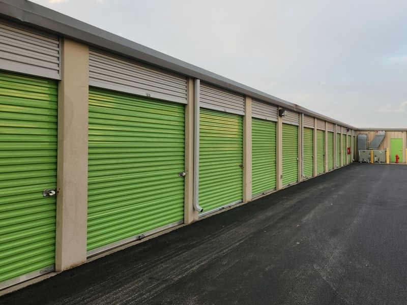 Images Extra Space Storage